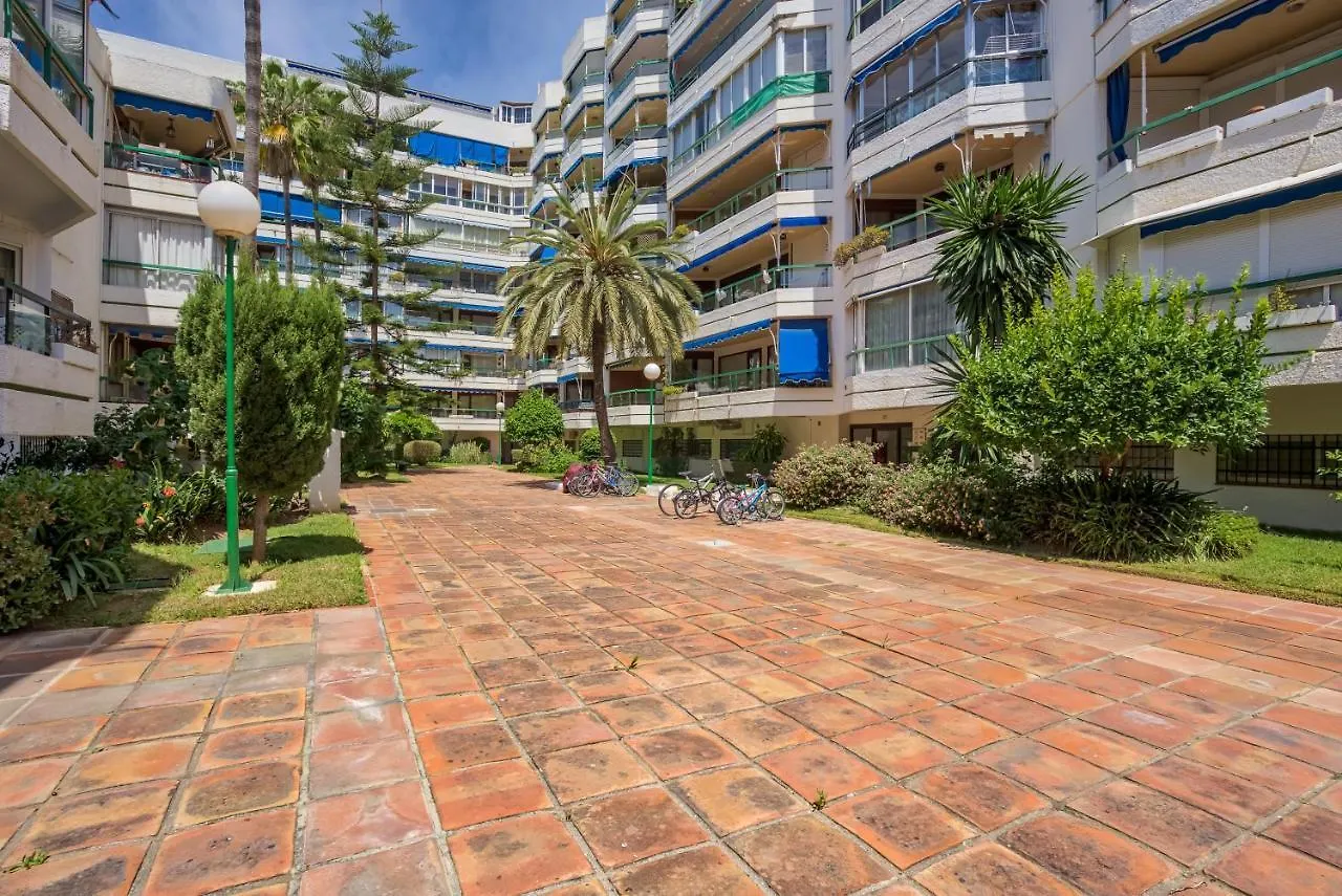 Sur Suites Pauli 2 Fuengirola Apartment