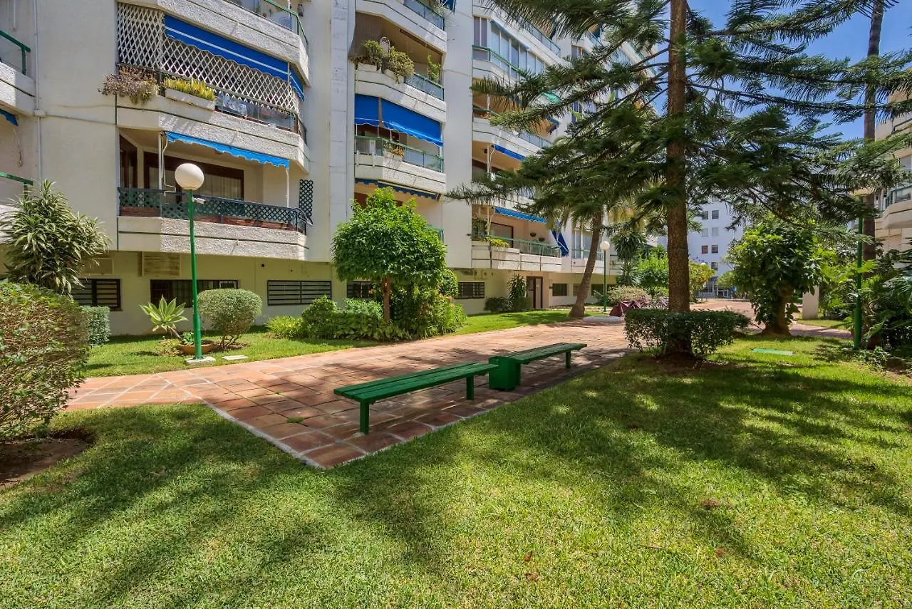 Apartment Sur Suites Pauli 2 Fuengirola Spain